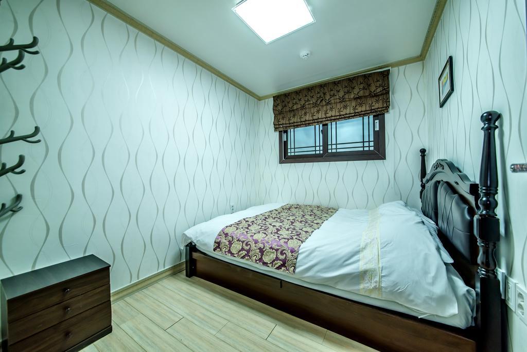Jeju Hue Pension Seogwipo Eksteriør billede